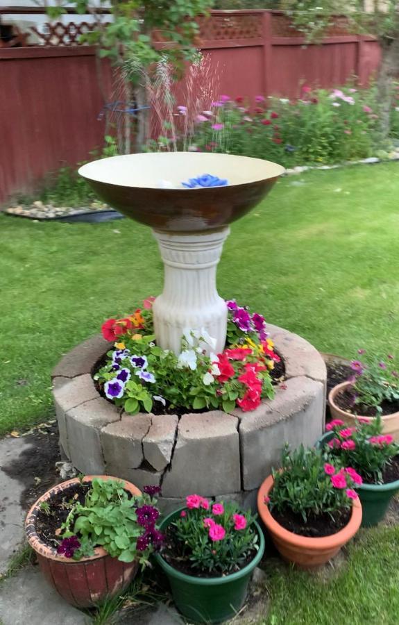 Brother Li Homestay Calgary Bagian luar foto